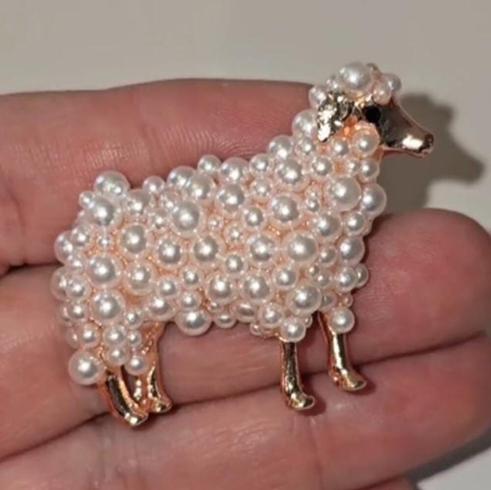 Sheep Brooch Faux Pearl and Rhinestone Goldtone Metal